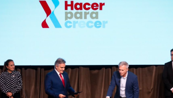 Gabriel Frizza asumió al frente del Ministerio de Cooperativas y Mutuales de Córdoba